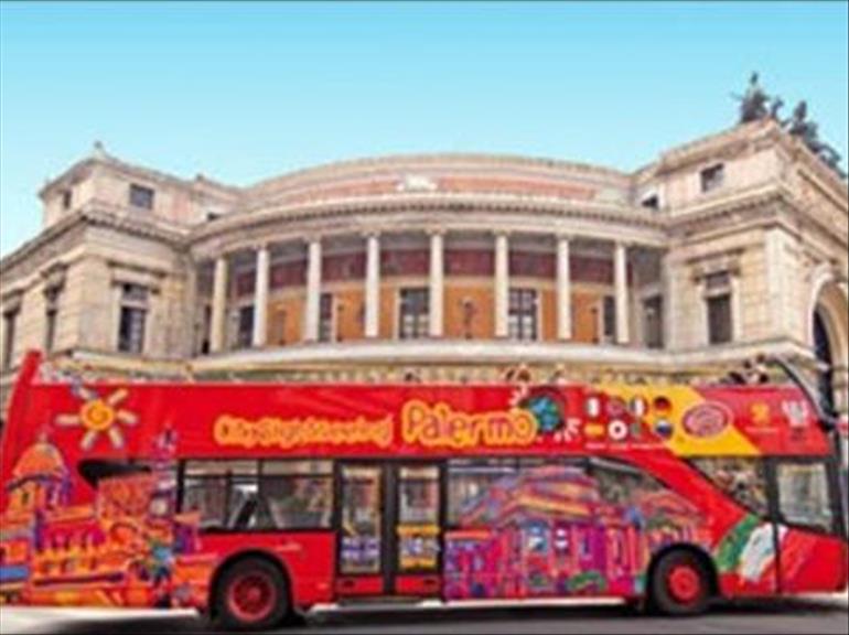 The link to the purchase page pmo, is also located on the site of the distinctive red bus
